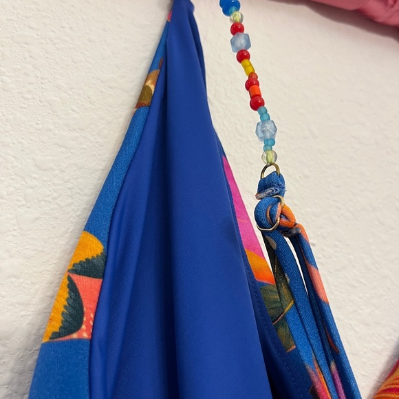 Farm Rio Macaw Party One Piece Swimsuit Size Medium - Picture 5 of 5